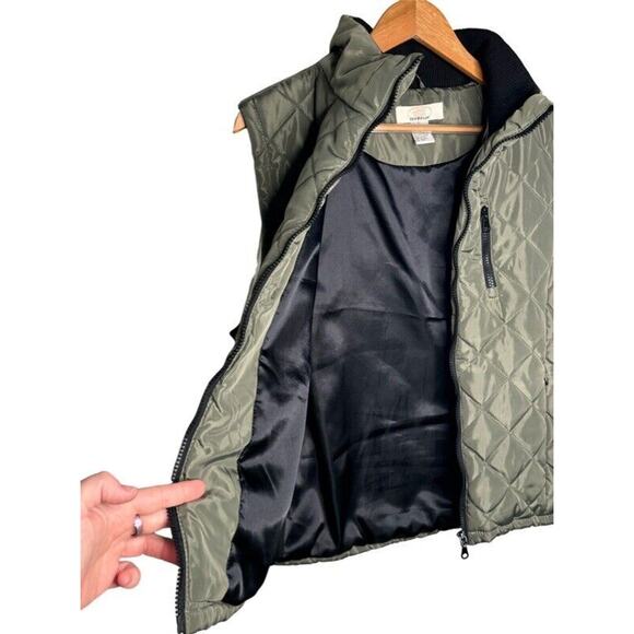 Chebella Quilted Vest Size Large Full Zip Pockets Olive Green Casual Winter - Picture 5 of 11